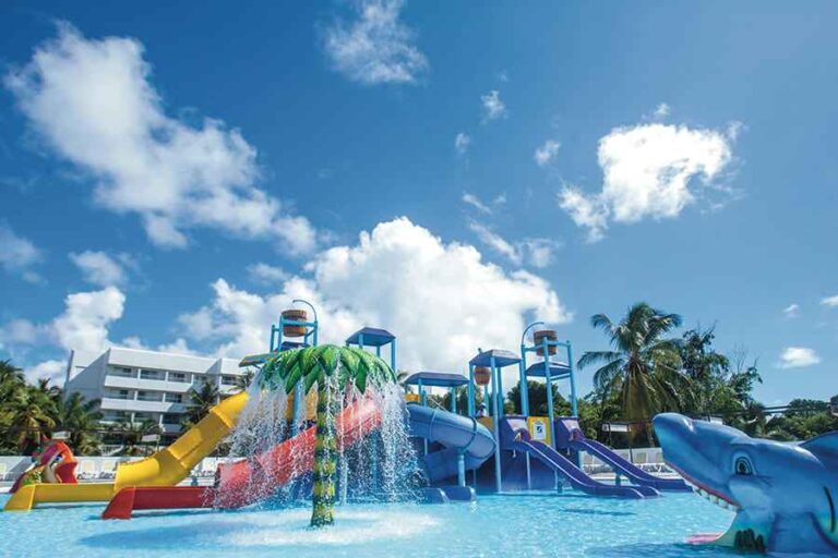 HOTEL RIU PALACE BAVARO Punta Cana piscina para niños