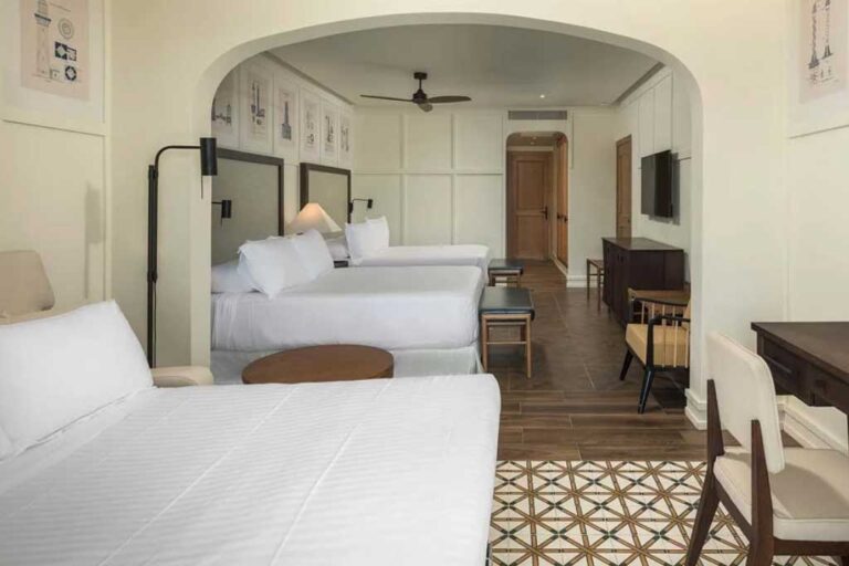 Hotel El Faro Punta Cana habitación de 3 camas