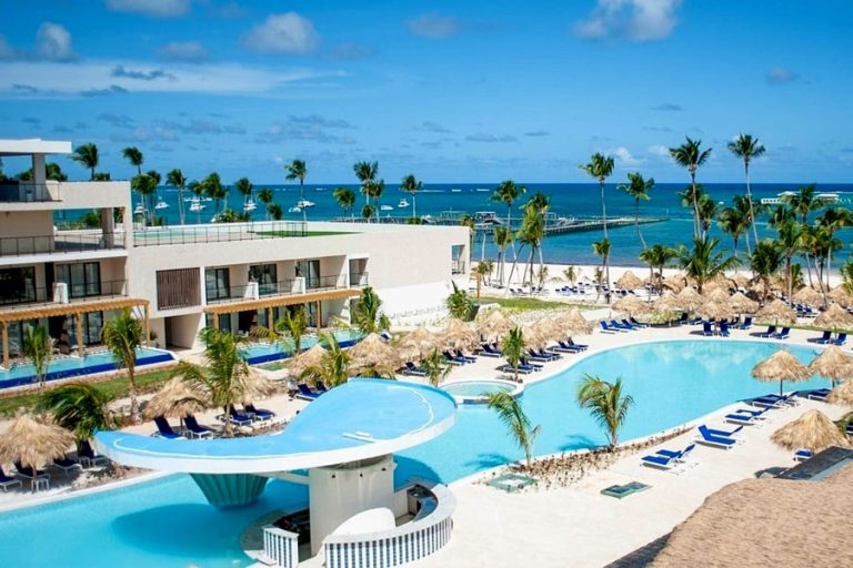 Resort-Hotel-Serenade-All-Suite-Punta-Cana-Adults-Only-Piscina-Principal