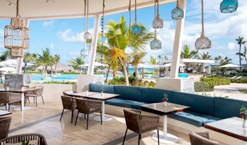 Dreams Macao Beach Punta Cana Restaurante con vista a la piscina